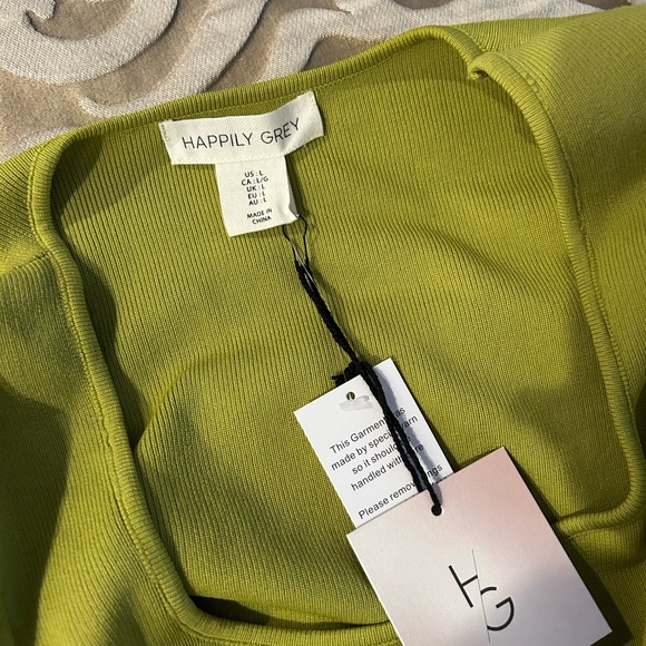 ❗️SOLD❗️Happily Grey Cropped Long Sleeve Top - Picture 4 of 4